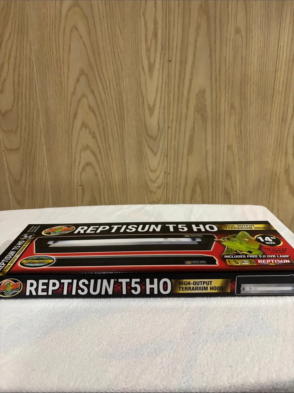 Reptisun T5 HO high output tarrarium hood